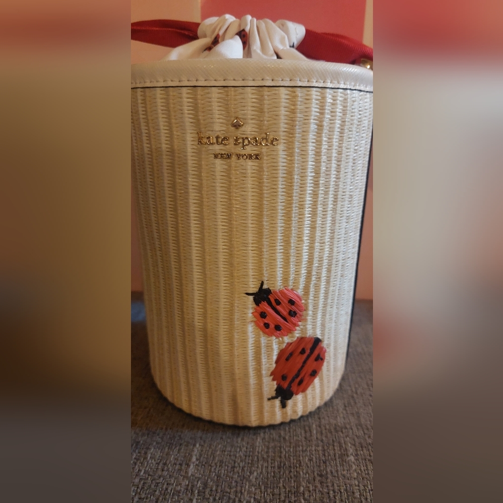 Kate Spade Dottie Embroidered Ladybug Straw Cylinder Crossbody 🐞 - Picture 3 of 9